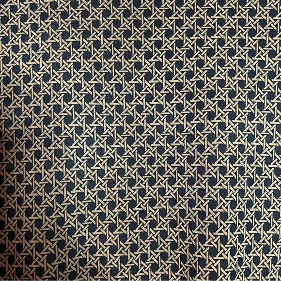 3 for $30! DKR patterned short sleeve blouse - Picture 5 of 10